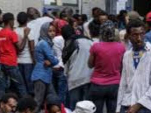 Taranto, avvocato truffava i migranti. Denunciato