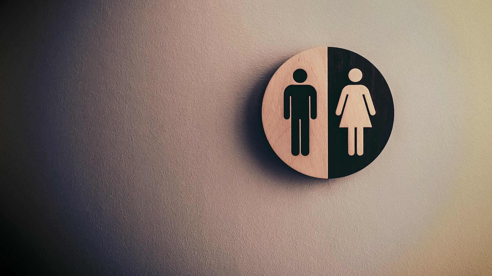 "Così nessuno viene discriminato". Ecco i bagni neutri in una scuola toscana
