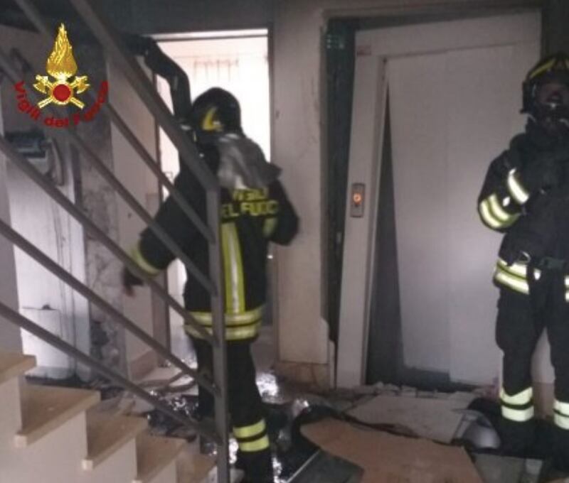 Roma, esplode una palazzina 1