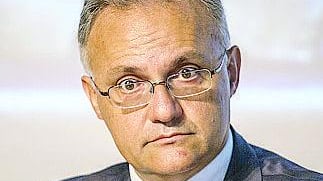 Mauro e il "centrino": ormai ci crede solo lui