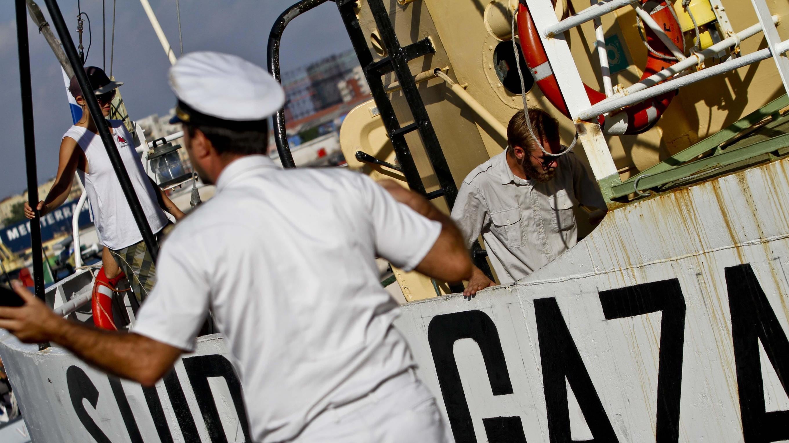 Nave «pacifista» vuol forzare il blocco israeliano a Gaza E De Magistris la sostiene