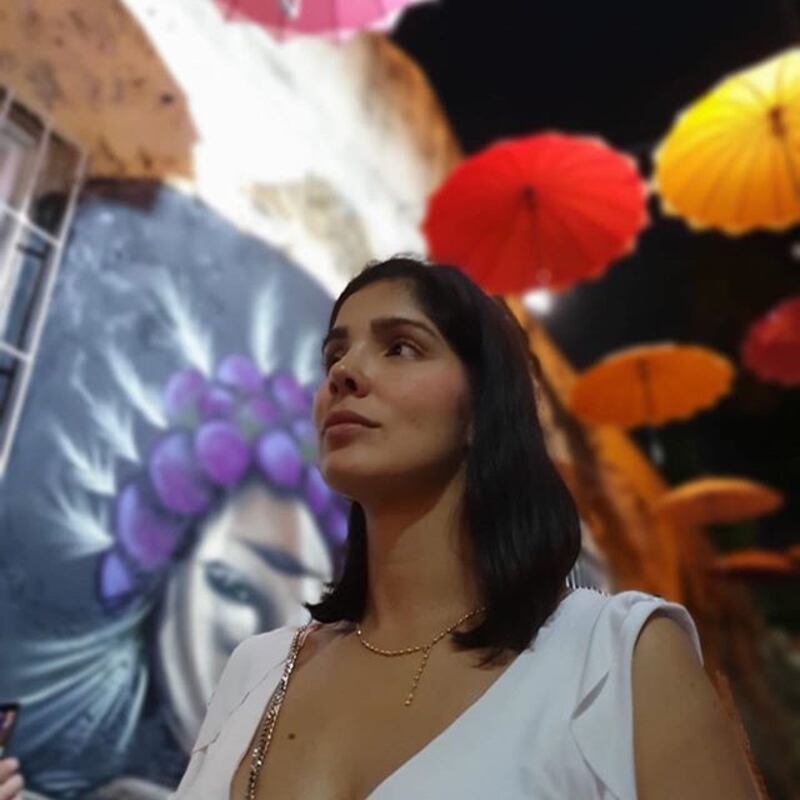 Gli scatti di Andreina Fiallo mandano in tilt il web 3