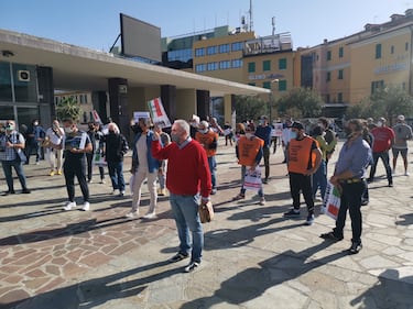 Le partite Iva in piazza contro il governo Conte a Sanremo 22