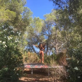 Belen Rodriguez, un'estate sexy e svestita  11