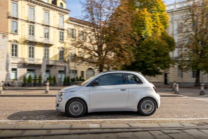 Nuova Fiat 500 Hybrid, guarda la gallery 5