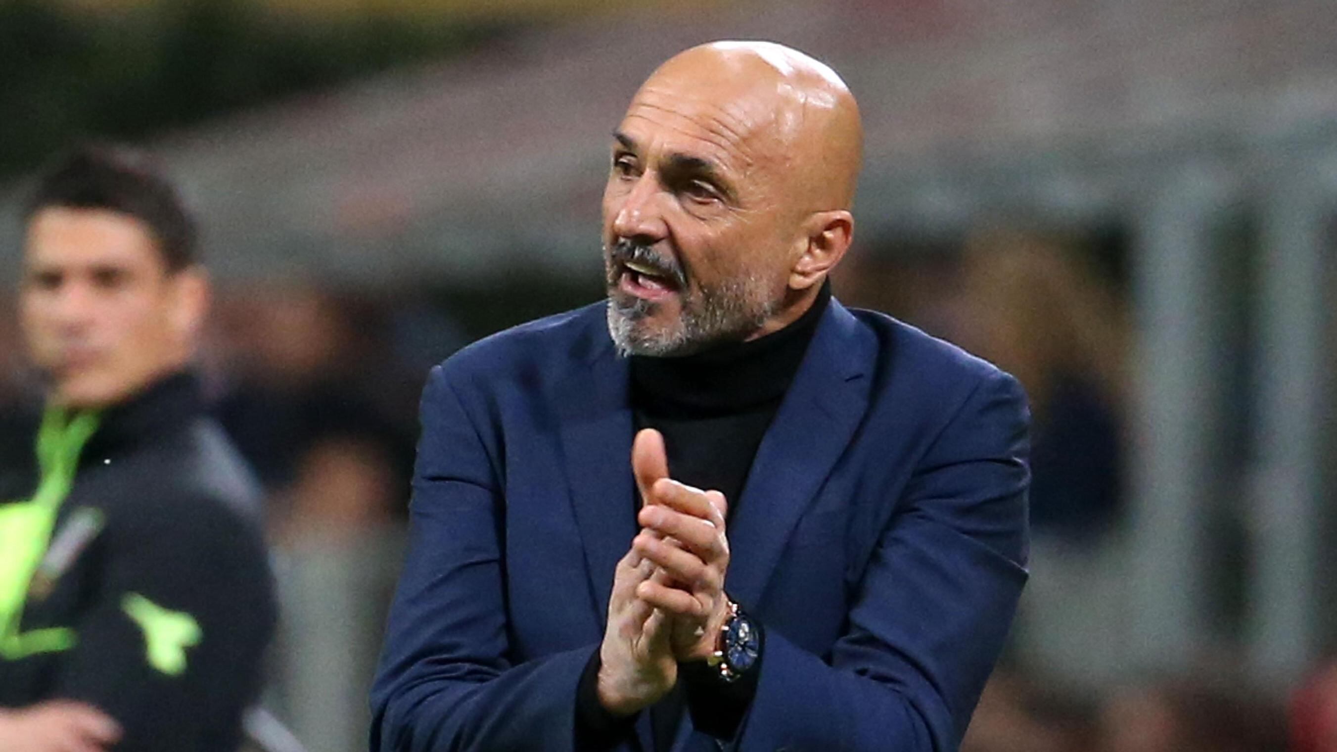 La clausola, la penale, la panchina azzurra: cosa succede adesso tra Spalletti e il Napoli