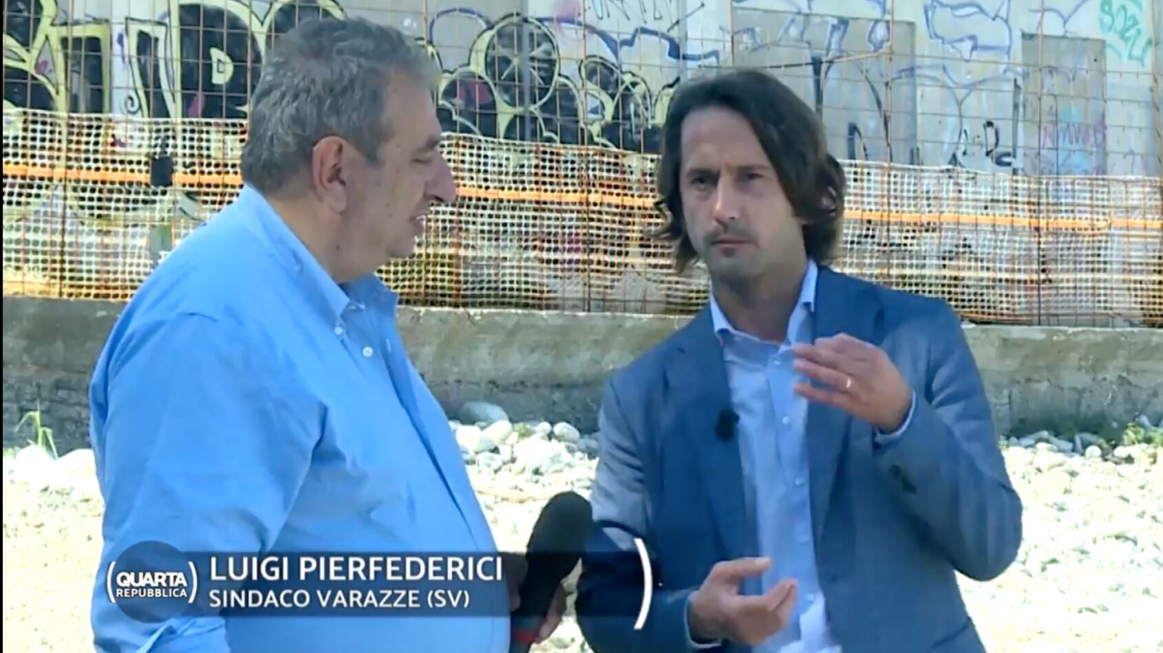 Caso Toti, quello che non torna. Il sindaco: "Mai avute pressioni sulla spiaggia"