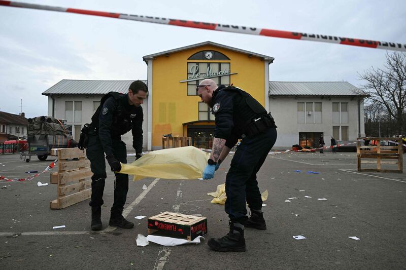 Attentato a Mulhouse (Francia): le immagini 5