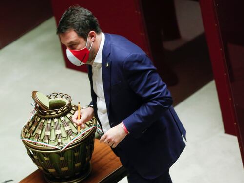 Salvini vede Draghi e poi Letta: "Lavoro per un presidente donna"