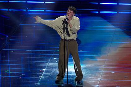 Sanremo, cosa hanno indossato i cantanti e i conduttori per la terza serata 7