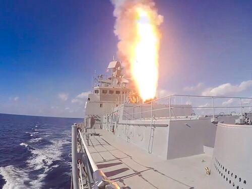 Siria, nuovo raid missilistico russo dal Mediterraneo