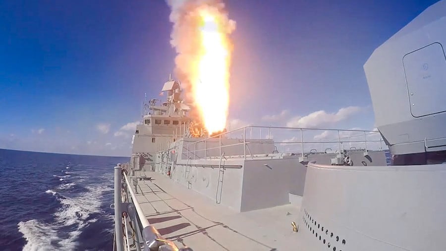 Siria, nuovo raid missilistico russo dal Mediterraneo