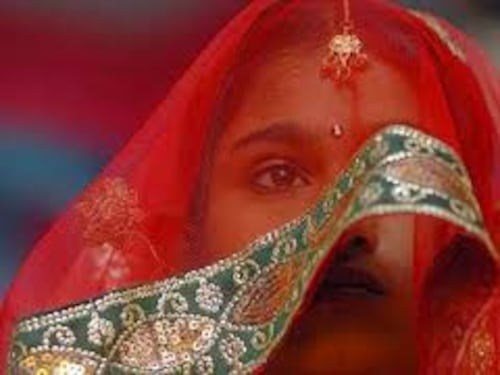 Pakistan, giovane cattolica viene rapita, costretta a convertirsi all'islam e a sposare il sequestratore