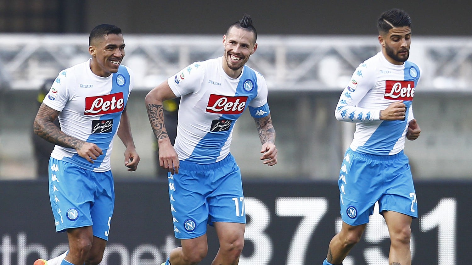 Serie A, il Napoli non sbaglia a Verona: 2° posto e +1 sulla Roma