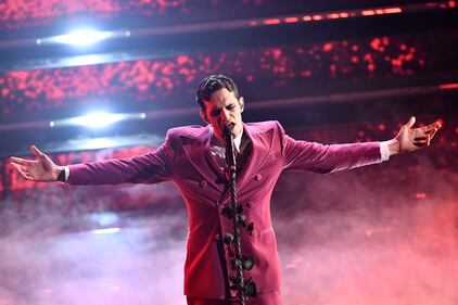 Sanremo, quadro finale per Achille Lauro trafitto e sanguinante 6