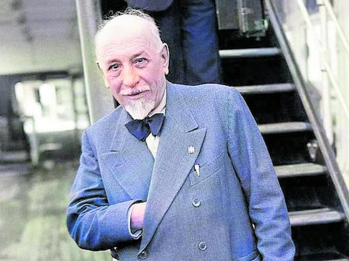 Maschere, umorismo, follie. Uno, nessuno e mille doppi di "don" Luigi Pirandello