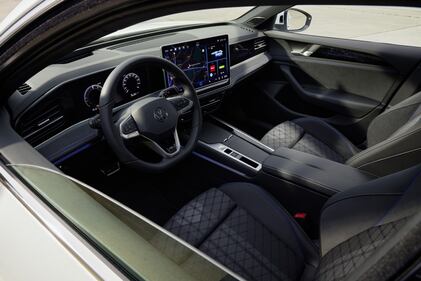 Volkswagen Passat: guarda tutte le foto 15