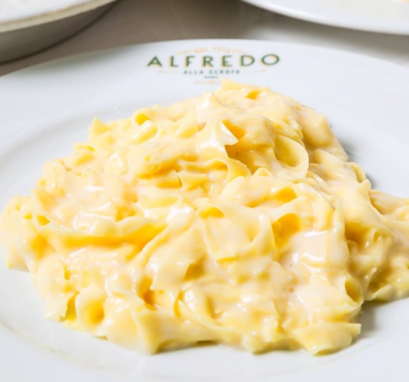 Fettuccine servite al Ristorante Alfredo alla scrofa, Roma