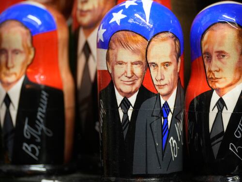 Putin nega la telefonata. "Trump caccerà Zelensky"