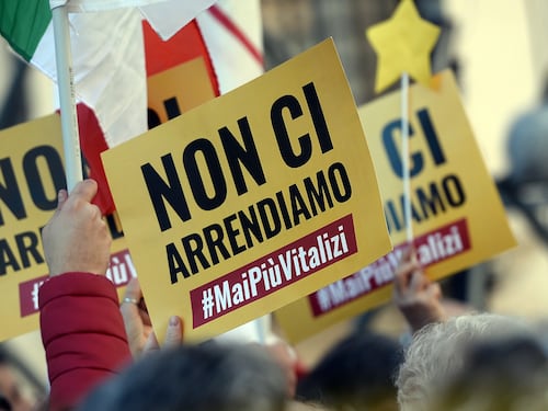 La guerra ai vitalizi danneggia il ceto medio