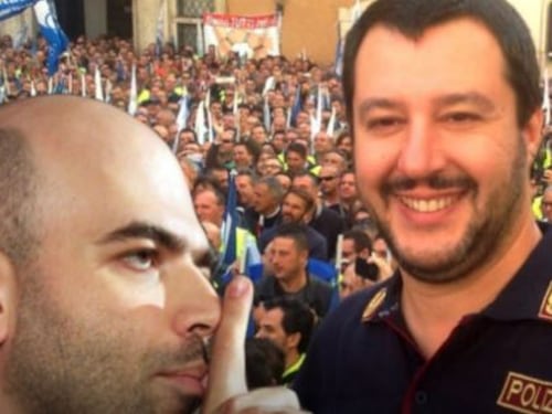 Salvini gela così Saviano: "Indossare la divisa? Alla faccia sua"