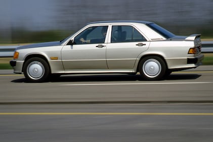 Mercedes-Benz 190E 2.3-16, guarda la gallery 8