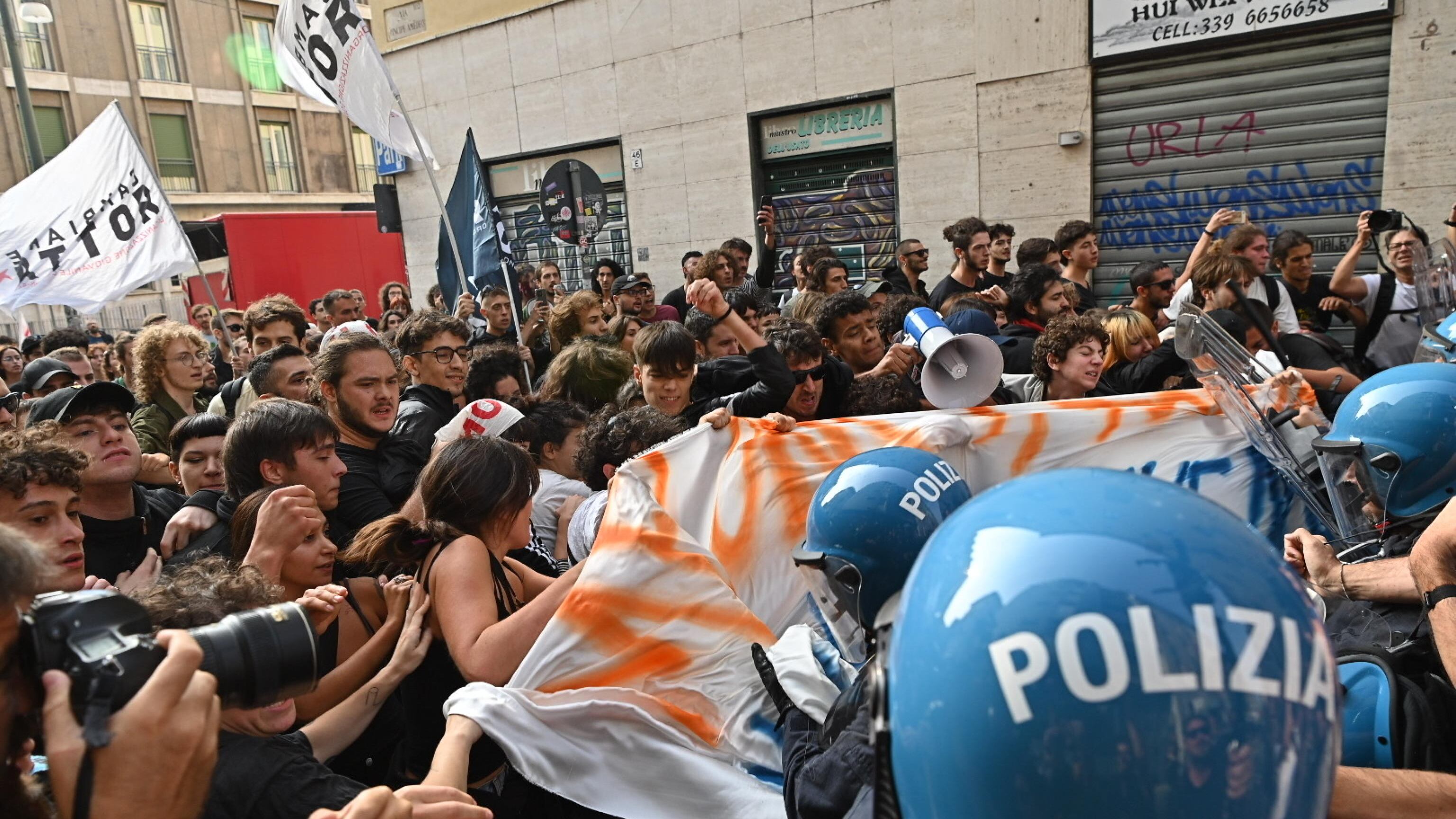La rete dei militanti nel mare dei centri sociali
