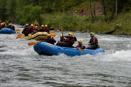 I giocatori della Roma si danno al rafting 18