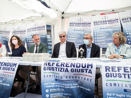 Referendum, tutti garantisti. E il Pd rischia l'isolamento