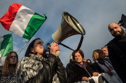 Roma, la protesta anti-rom arriva anche a Casalotti  2