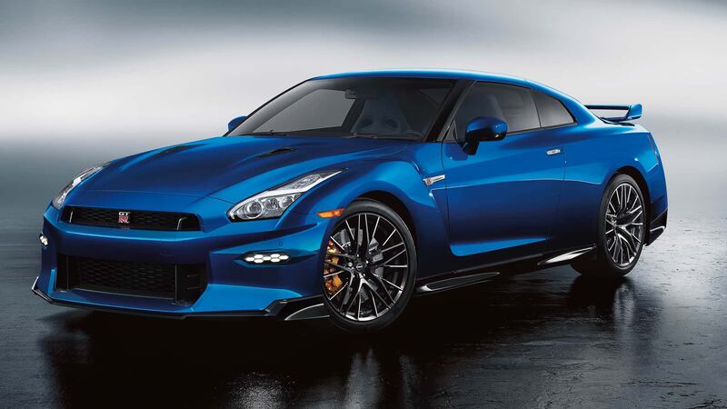 Nissan GT-R Takumi Edition e Skyline Edition, guarda tutte le foto 6