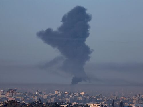 Israele stringe la morsa su Gaza: carri armati vicino Khan Younis