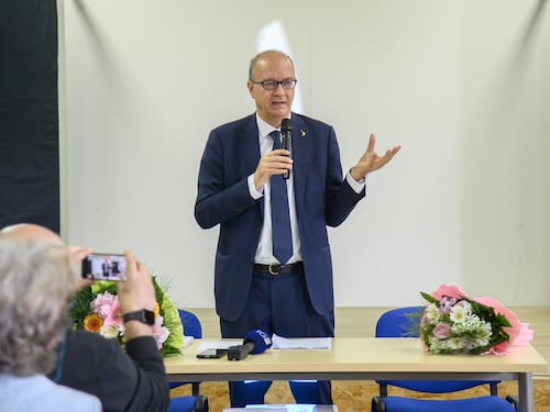 "Scuola violenta, servono eroi positivi. I cellulari in classe? Ora sono spariti"