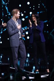 Meghan Markle e il Principe Harry, le foto dell'ovazione 10