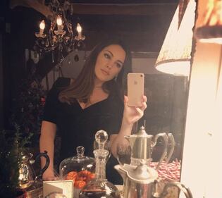 Kelly Brook nella vasca, lato B in evidenza 17