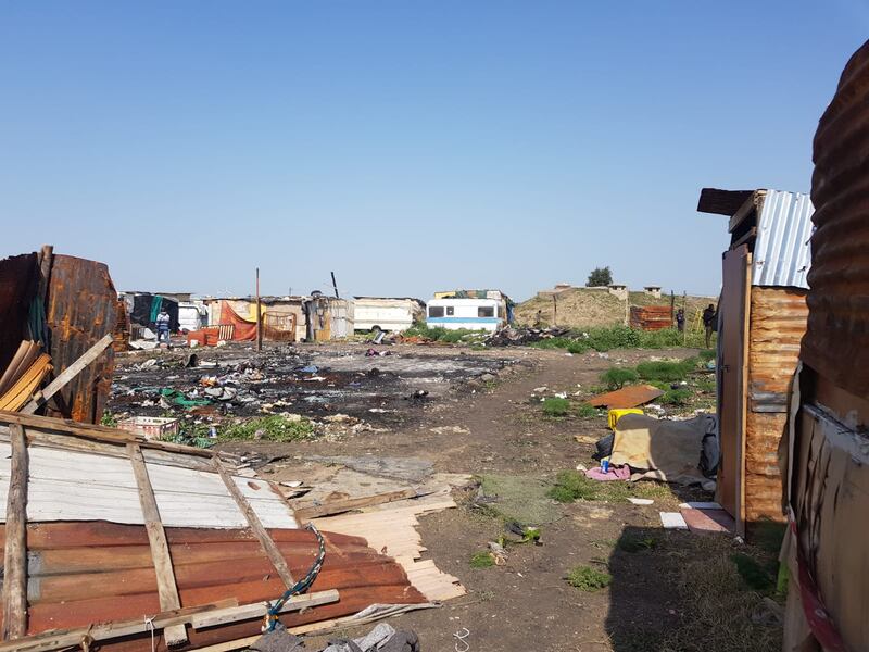 Borgo Mezzanone, la baraccopoli dopo l'incendio 7