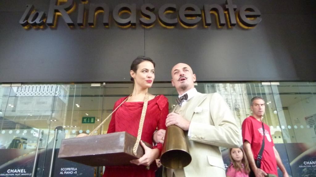 Blitz di D'Annunzio in Rinascente. A Milano "tra amore e battaglie"