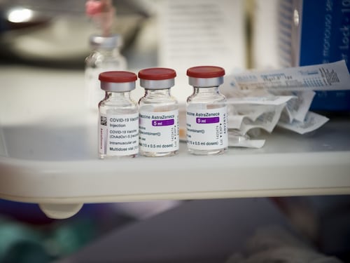 La truffa nella trattativa sui vaccini: c'è il giallo della lettera al mediatore