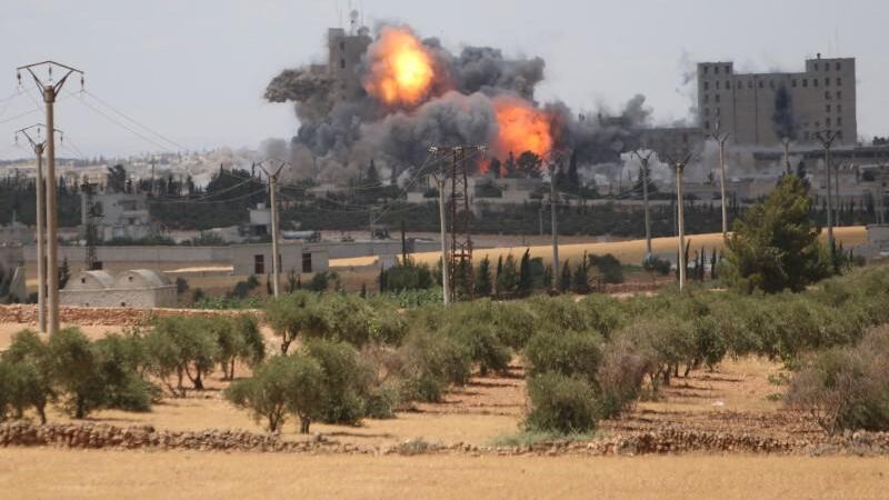 Gaza, raid israeliano dopo razzi di Hamas: tre morti tra i civili