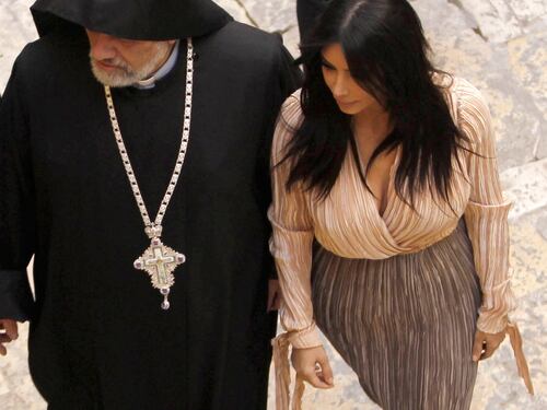 Se Israele "oscura" le curve della Kardashian