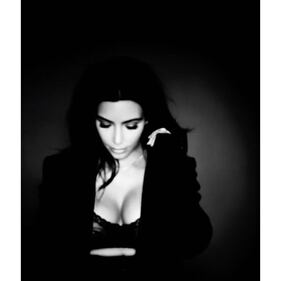Kim Kardashian: nuda e hot su Instagram, si prepara a diventare a First Lady 13