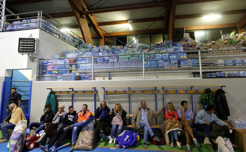 Terremoto, la prima notte degli sfollati tra freddo e paura 5