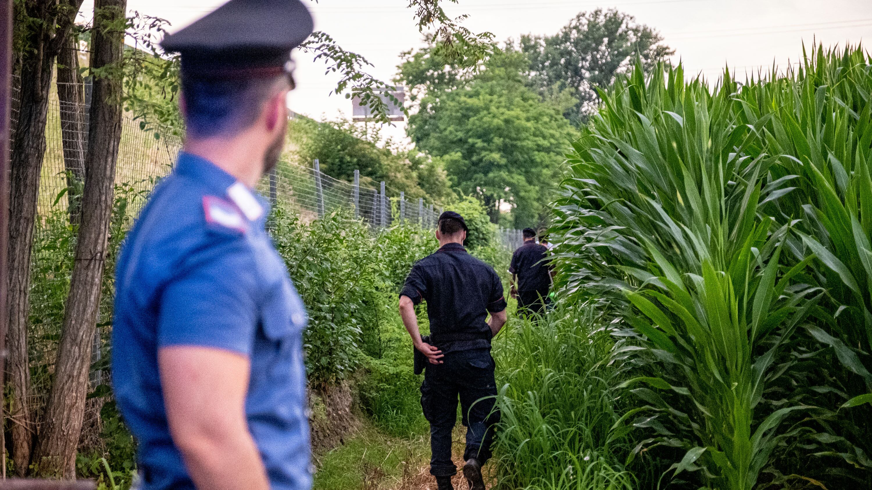 "Aiuto, la mietitrebbia...": cos'hanno trovato nel campo