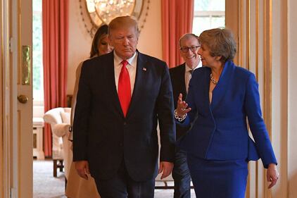 Il Presidente Trump incontra la Premier May  5