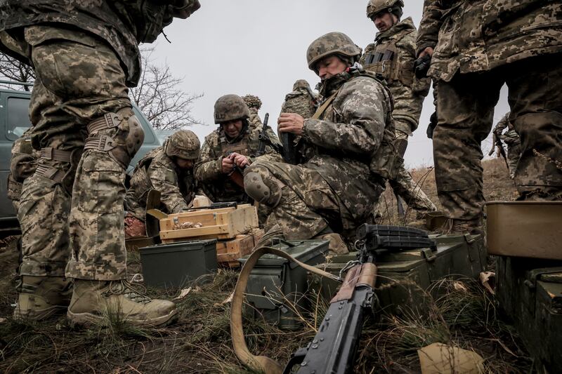 Truppe in Ucraina per sostenere Kiev: l'Ue divisa su come proteggere Zelensky