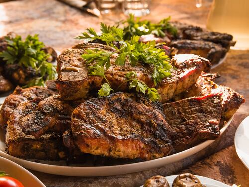 Tumori, ecco perché è bene mangiare poca carne