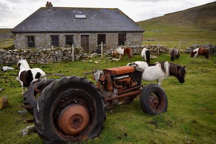 Foula, una splendida isola inglese per solo 30 abitanti 21