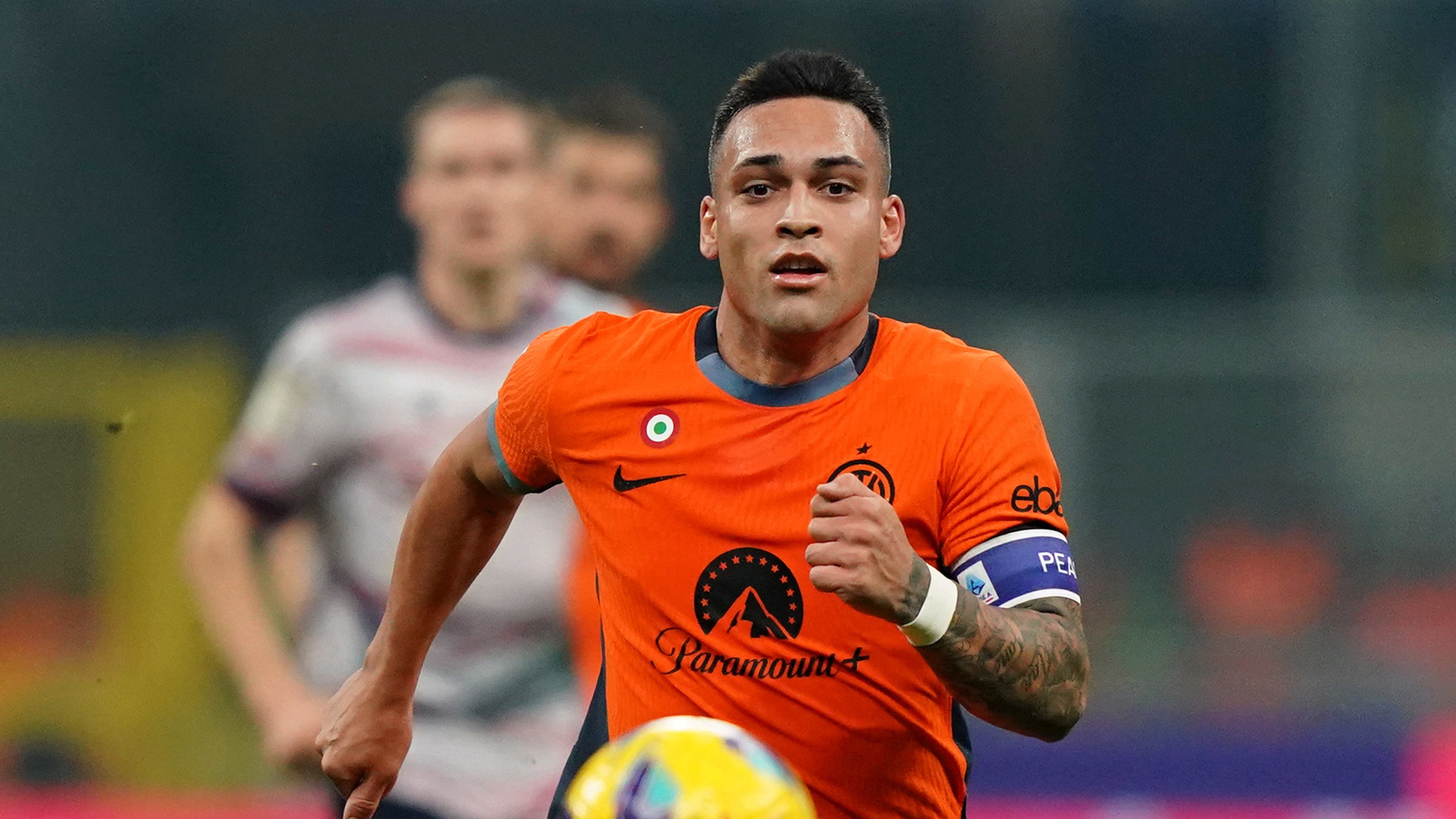 Inter e Juve tra Lautaro e Vlahovic: testa a testa nel rinnovo dei contratti
