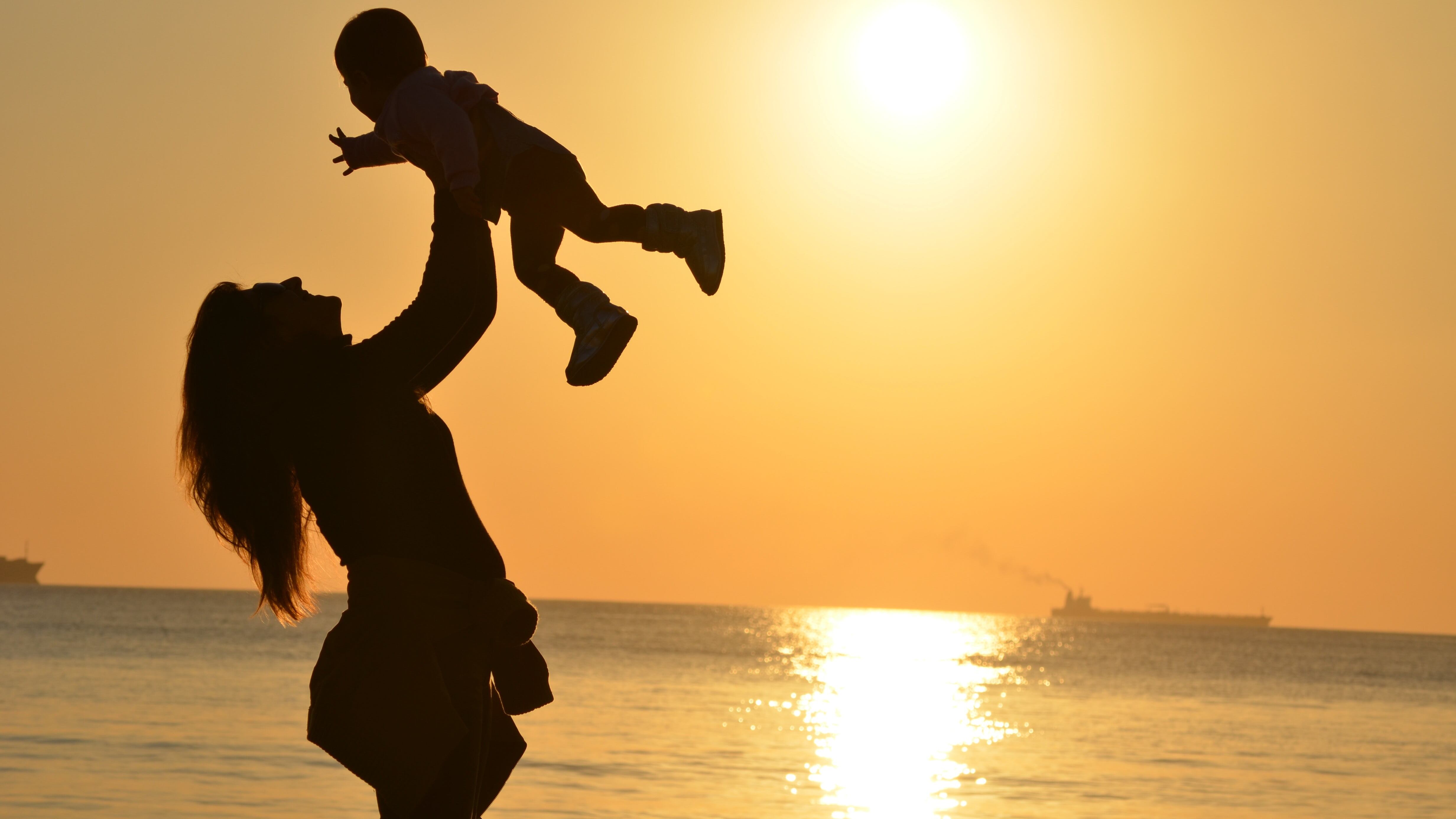 Mamme in Campania, mission impossible. Ecco cosa dice una ricerca di Save the Children