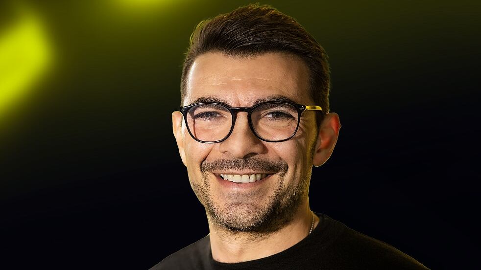 "Sull'elettrico non torneremo indietro. Italia paese strategico per Lotus"